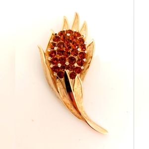 CROWN TRIFARI Vintage MCM 1950s Rhinestone Brooch